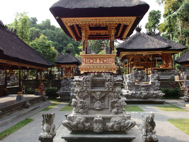 グヌン・ルバ寺院 | Pura Gunung Lebah