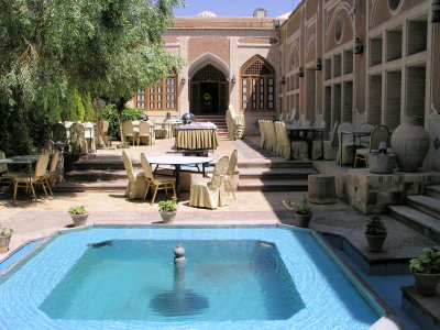 Hotel-e Bagh-e Moshir-al-Mamalek, Yazd