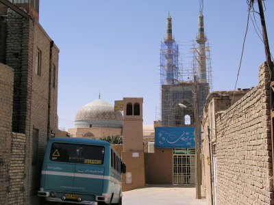 ヤズド旧市街にてジャーメ・モスクを望む