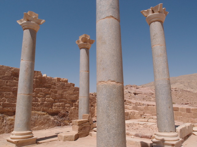 ペトラ：円柱 | Columns, Petra