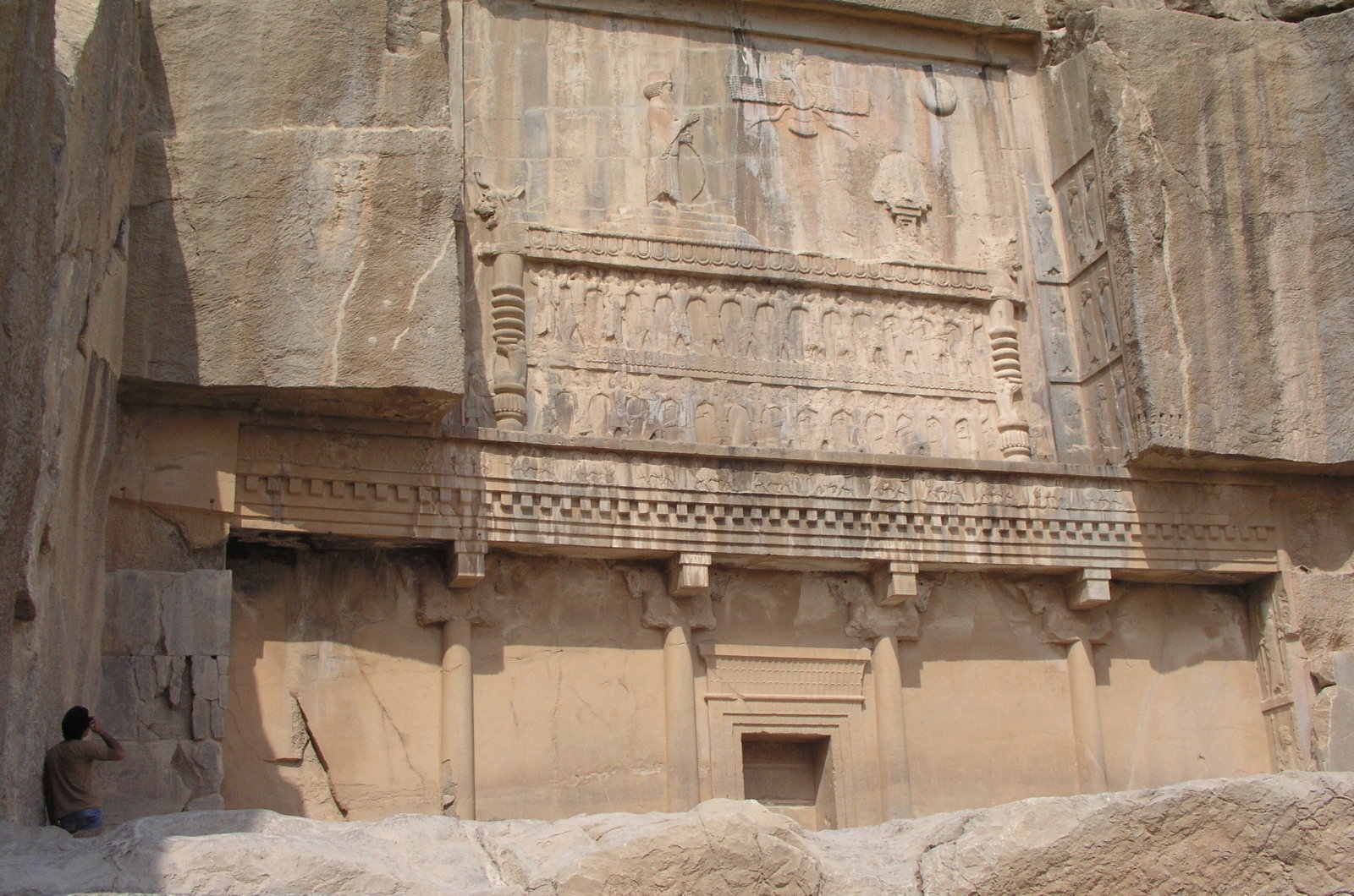 アルタクセルクセス３世王墓（イラン、ペルセポリス）｜ Tomb of Artaxerxes Ⅲ, Persepolis, Iran