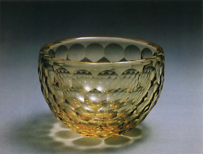 白瑠璃碗（由水常雄氏による復元作品）