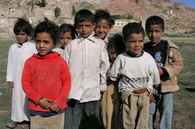 サナア近郊の村の子供たち（イエメン）｜Yemen
