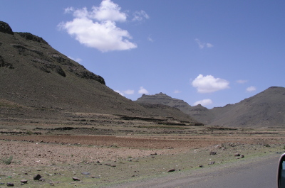 サナアからイッブへ向かう途中の風景（イエメン）｜Yemen
