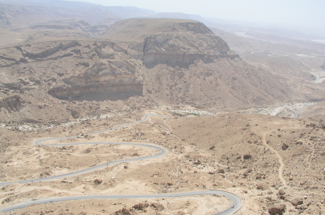 アブダラ・ガリブ峠（イエメン、ワディ・ドアン）｜Abdullah Gharib Pass in Hadhramawt,Yemen