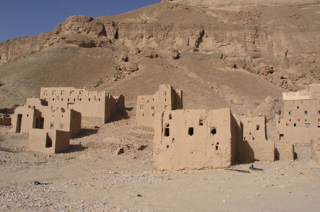 アルマシャド村（イエメン、ハドラマウト地方）｜al-Mashhad Village in Hadhramawt,Yemen