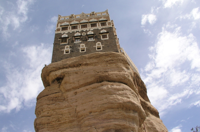ロック・パレス（イエメン、ワディ・ダハール）｜Rock Palace (Dar al-Hajar) in Wadi Dahar,Yemen